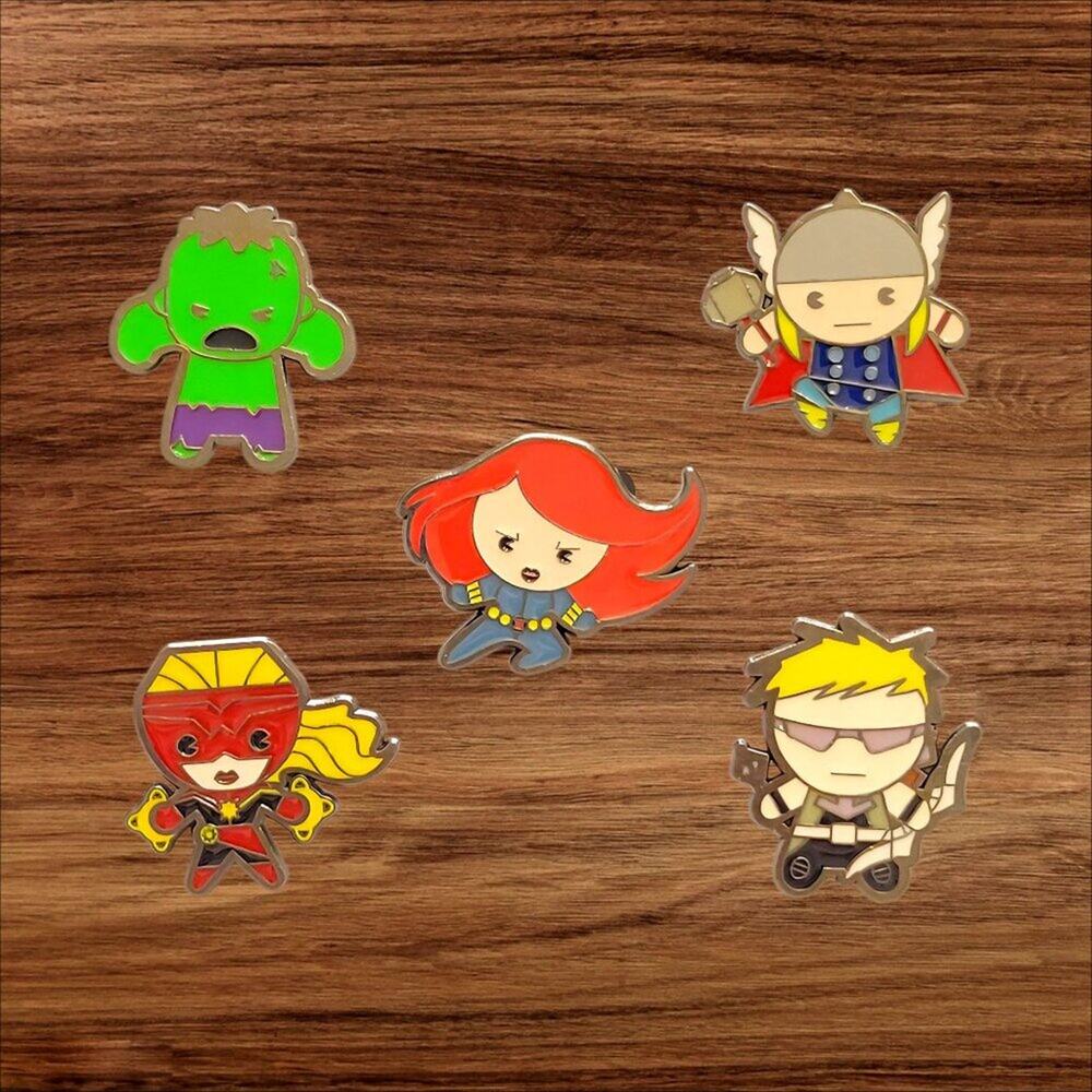 5 Marvel Avengers Disney Parks Trading Pins, Plus 2 Bonus Pins